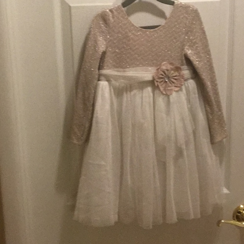 Dress - Picture 2 of 3